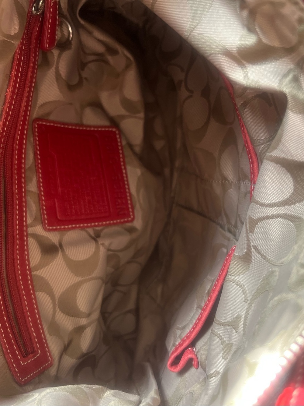 Vintage Coach Cherry Red Leather Slouchy Hobo Bag Y2K Boho - Picture 7 of 8